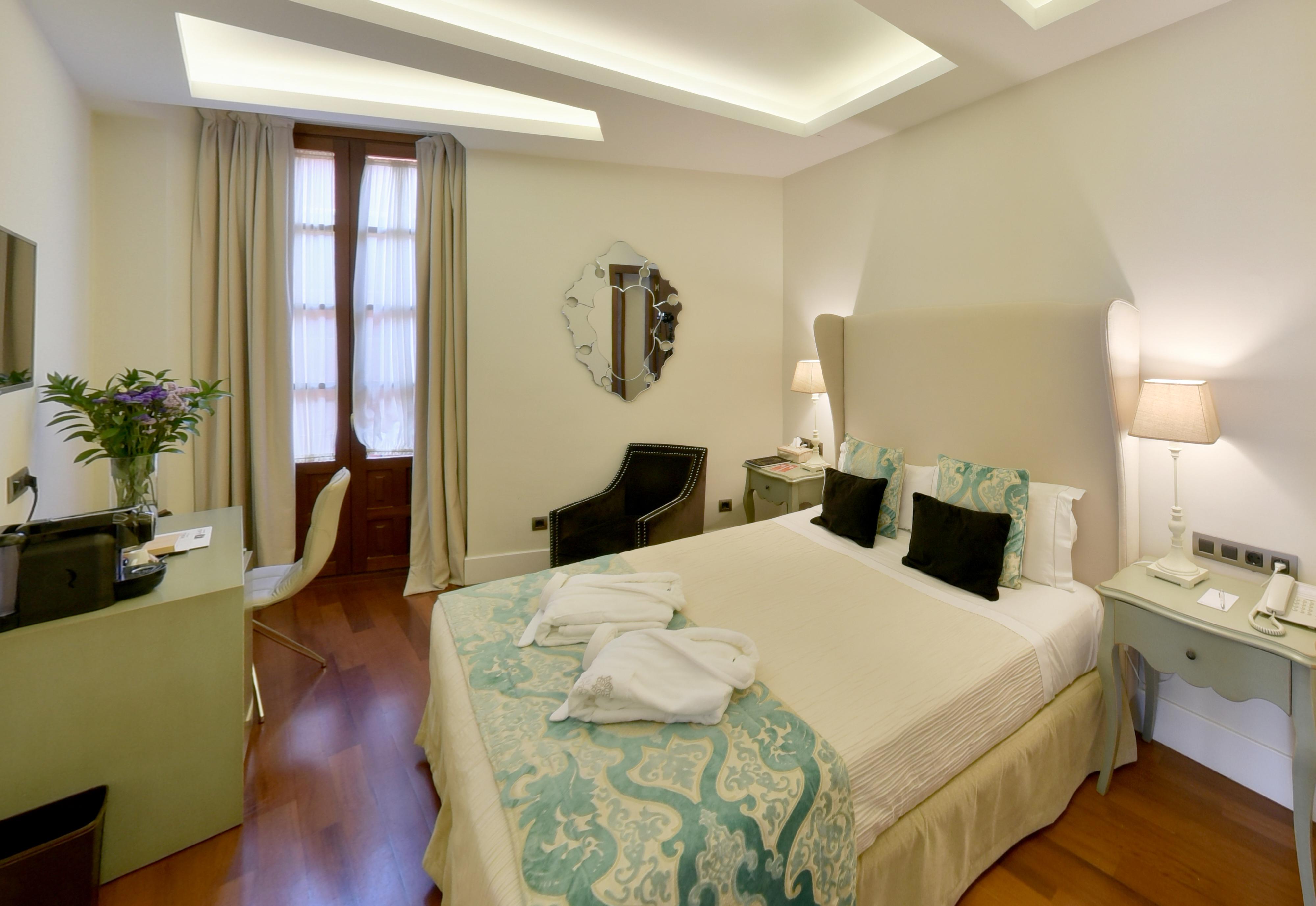 Palacio Pinello (Adults Only) Seville Ngoại thất bức ảnh